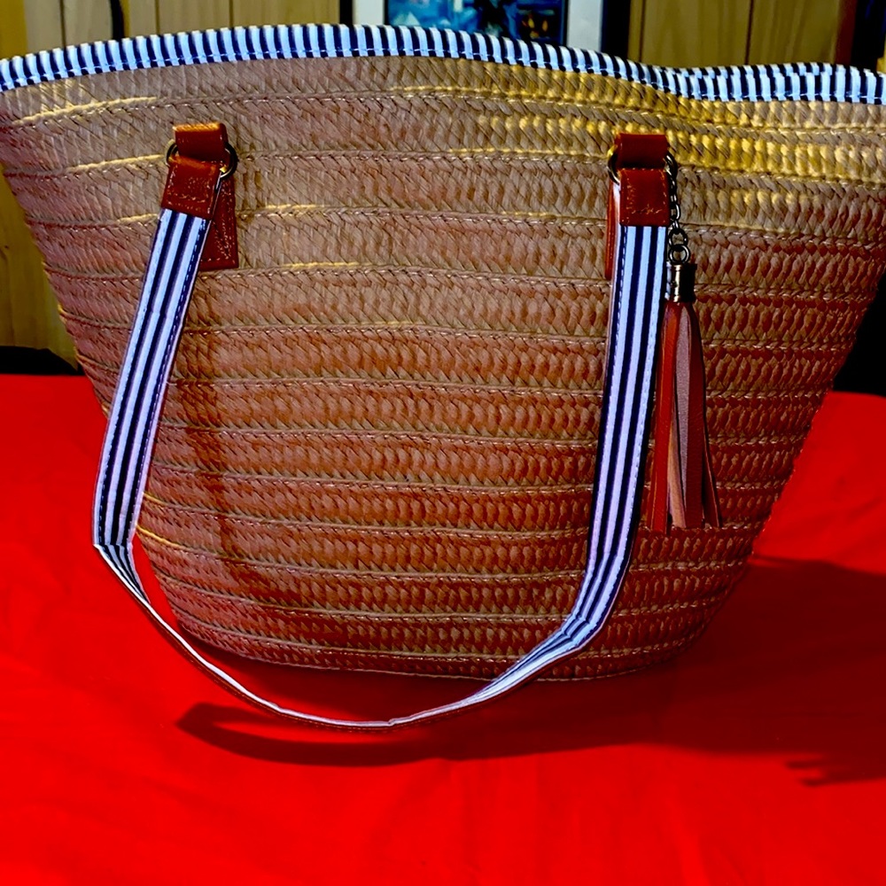 Woman’s Shoulder Bag